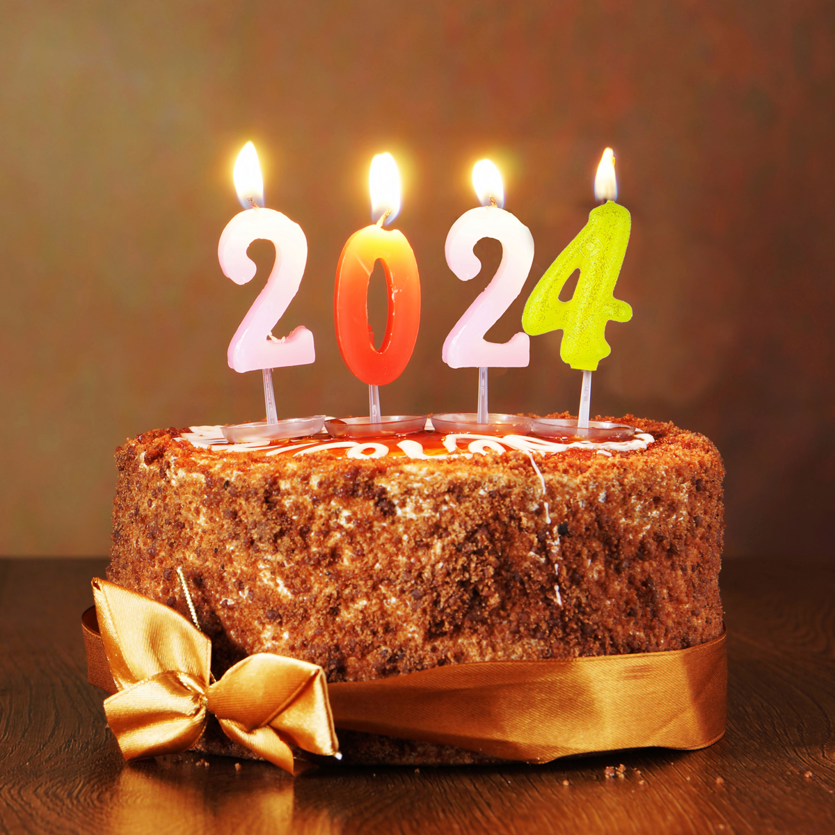 Image de gâteau au chocolat pour célébrer la nouvelle année 2024